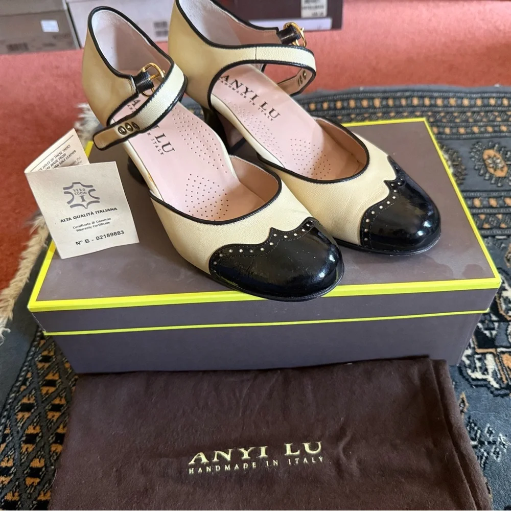 Vintage Anyi Lu handmade Shirley Mary Jane spectator heels size 37 - Picture 2 of 8